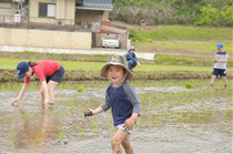 そ、その右手はどうするのかな？