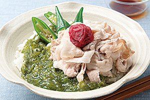 めかぶと豚しゃぶのねばねば丼の写真