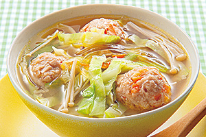 キャベツと挽肉の春雨スープの写真