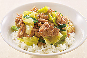 豚肉と早春キャベツの簡単中華丼の写真
