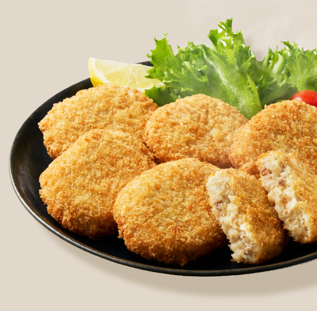 東都産直牛肉レンジコロッケ。国産じゃがいもと北海道産産直牛肉を使った電子レンジ調理の冷凍コロッケ